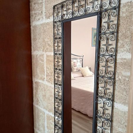 Oniro Specchia Bed & Breakfast ภายนอก รูปภาพ