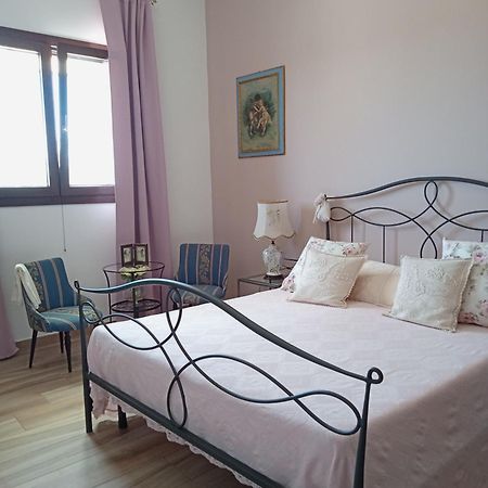 Oniro Specchia Bed & Breakfast ภายนอก รูปภาพ
